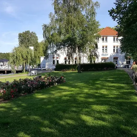 펜션 Uns Luett Hus